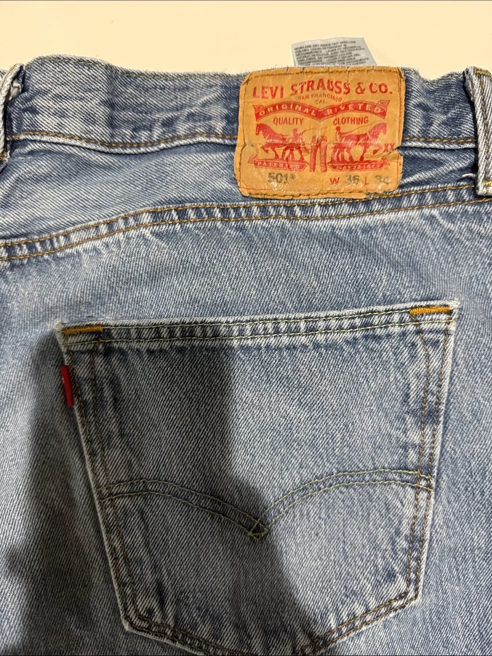 Levi's Men's Relaxed Jeans - Light Blue Denim
